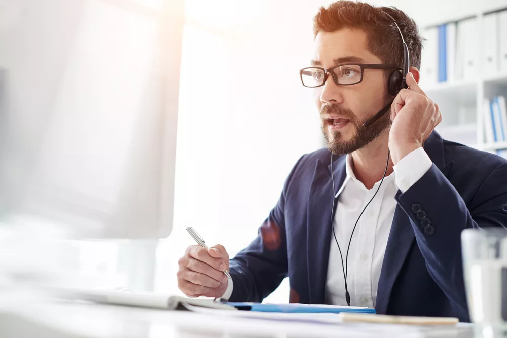Technical support specialist representing ScImage’s US-based customer support